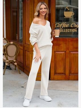 Women’s Soft Cream 2-Piece Knit V-Neck Wide-Leg Pants Lounge Set | Medium